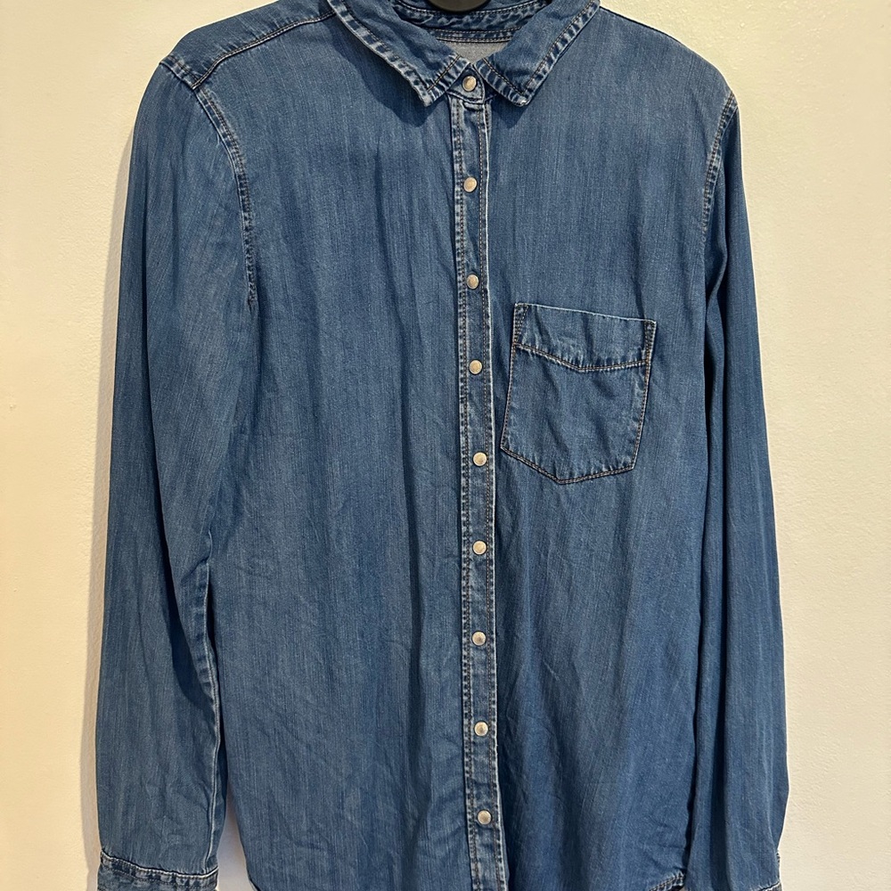 Pull&Bear Light Blue Denim Shirt from Paris